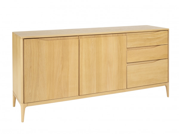 Romana-2648-LargeSideboard-CutoutAngle-Oak-DM-113113372-web-Nov17